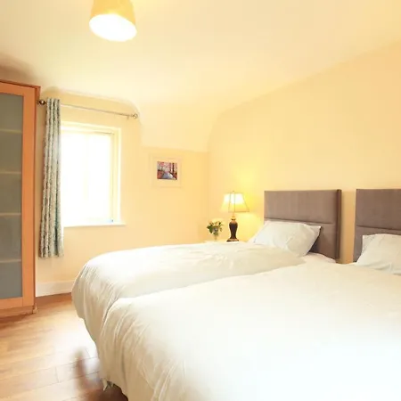 23 The Lodges * Kenmare